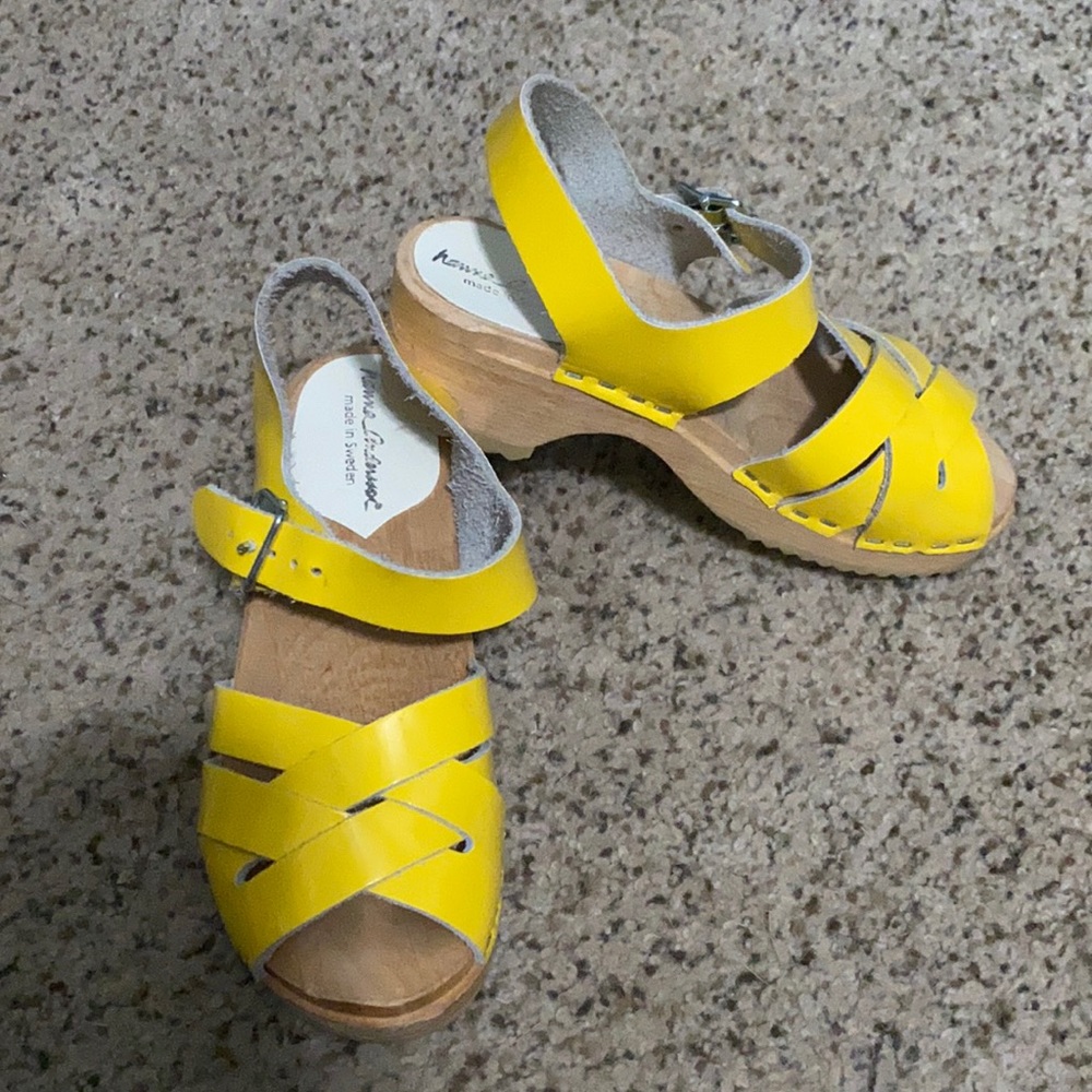 Hanna Andersson yellow clogs